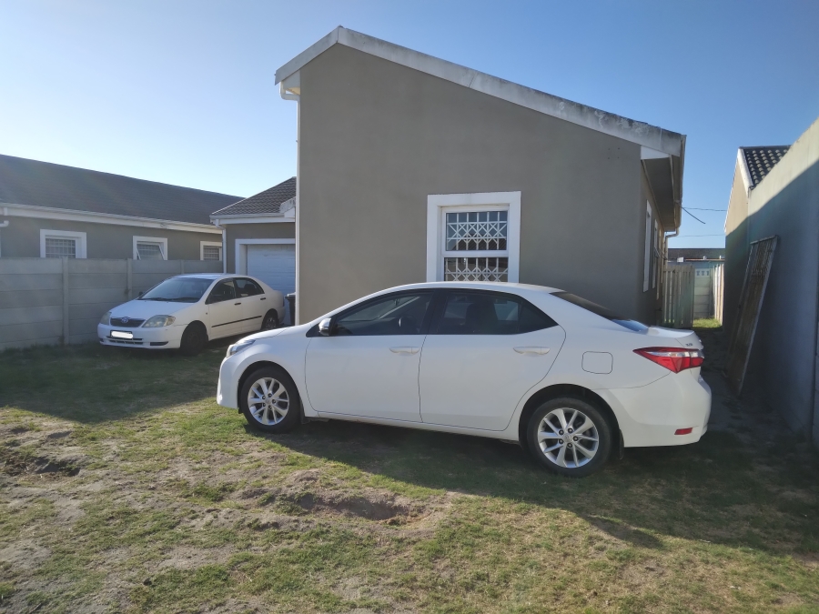 3 Bedroom Property for Sale in Stratford Green Western Cape